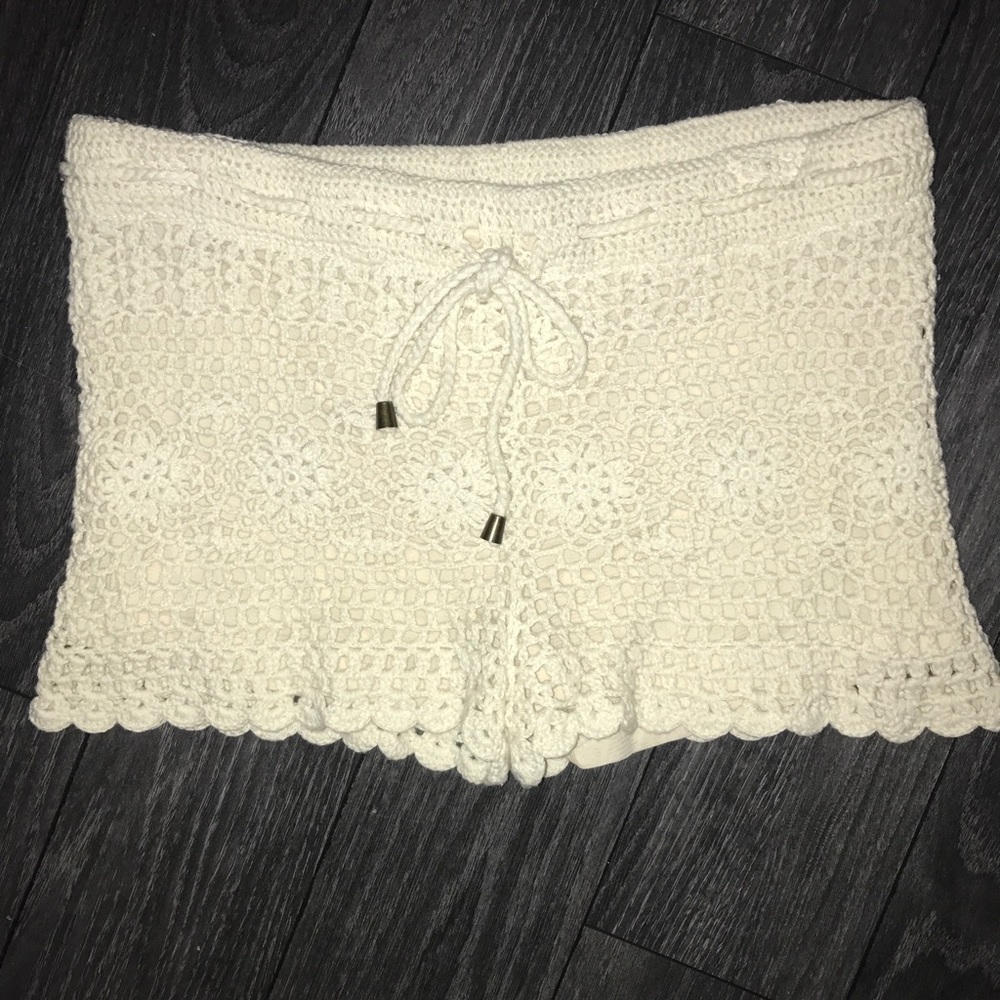 Crochet Cream Forever 21 Shorts